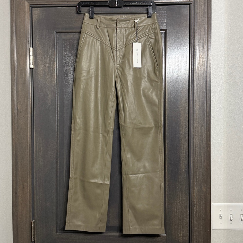 AG Adriano‎ Goldschmied 23 olive colored Vegan Leather Pant